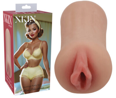XKIN PinUp Girls - Bettie Blowkiss